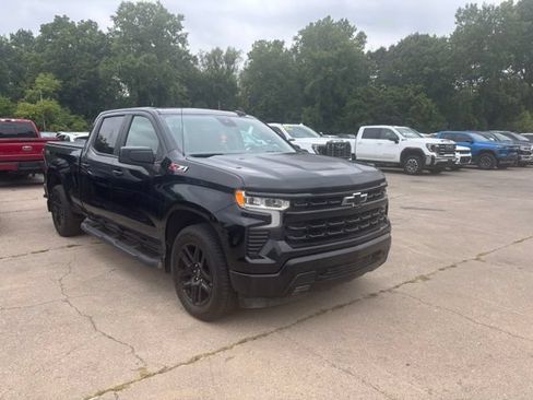 Used 2022 Chevrolet Silverado 1500 RST AWD/4WD image 3