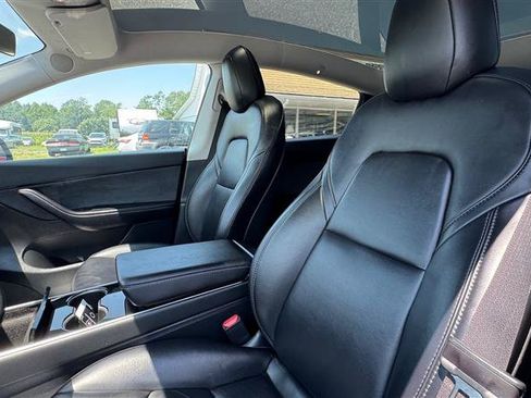 Used 2021 Tesla Model Y Long Range AWD/4WD image 36