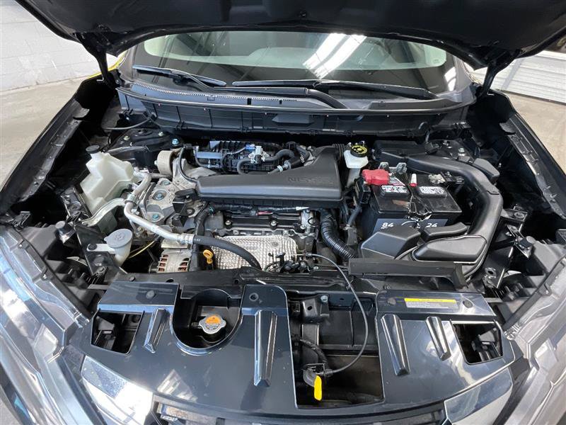 Used 2020 Nissan Rogue SV FWD image 35