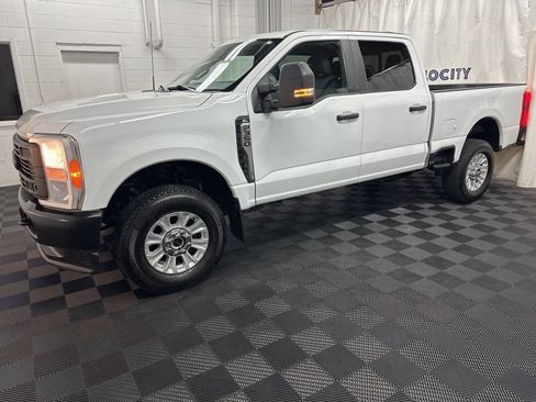 Used 2023 Ford F350 XL w/ XL Driver Assist Package AWD/4WD image 2