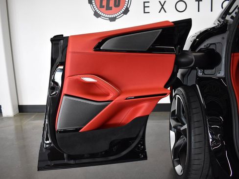 Used 2025 Ferrari Purosangue image 34