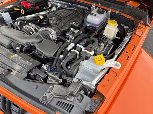 New 2025 Jeep Gladiator Sport AWD/4WD image 16