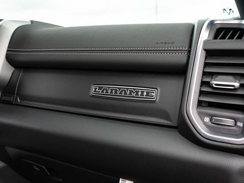 New 2026 RAM 4500 4x4 Crew Cab DRW w/ Laramie Trim Package image 45