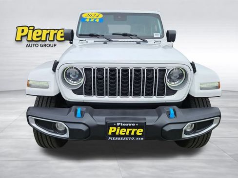 Used 2024 Jeep Wrangler Unlimited Sahara AWD/4WD image 9