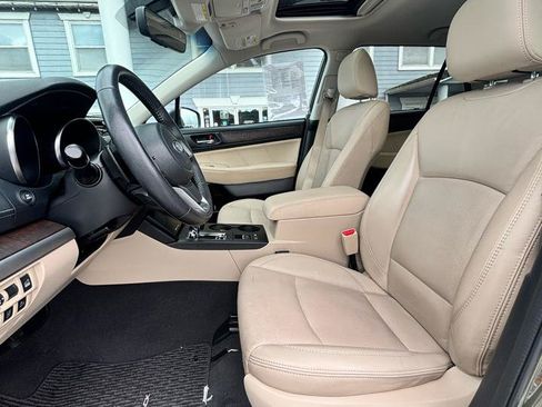 Used 2019 Subaru Outback 2.5i Limited w/ Popular Package #2 AWD/4WD image 9