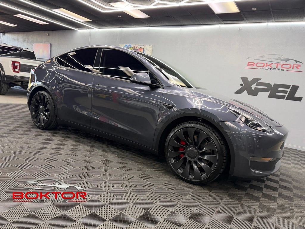 Used 2022 Tesla Model Y Performance AWD/4WD image 1