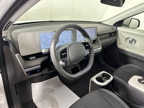 Used 2023 Hyundai Ioniq 5 SE image 13