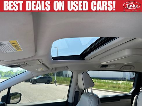 Used 2025 Honda Odyssey Touring image 13