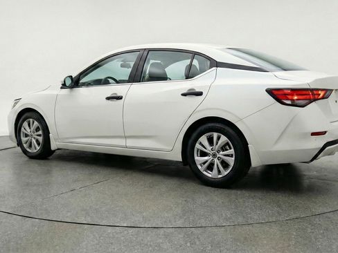 Used 2025 Nissan Sentra S FWD image 6