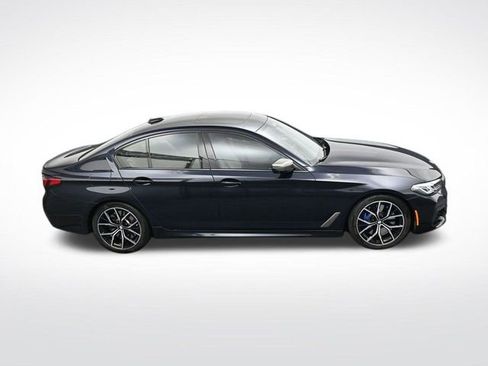 Used 2023 BMW M550i xDrive M550i xDrive w/ Dynamic Handling Package image 21