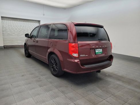 Used 2019 Dodge Grand Caravan SXT w/ Blacktop Package FWD image 5