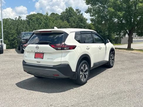 Used 2023 Nissan Rogue SV AWD/4WD image 5