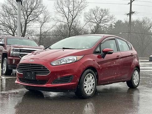 Used 2015 Ford Fiesta SE image 15