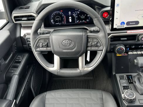 New 2026 Toyota 4Runner TRD Off-Road Premium AWD/4WD image 16