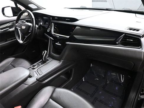 Used 2022 Cadillac XT6 Sport w/ LPO, ONYX Package image 20