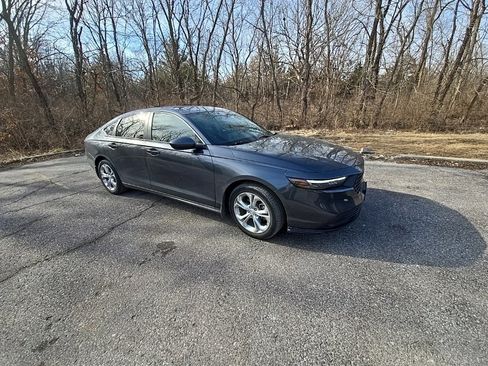 Used 2023 Honda Accord LX image 10