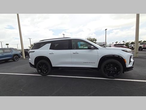 New 2026 Chevrolet Traverse RS w/ LPO, Floor Liner Package FWD image 14