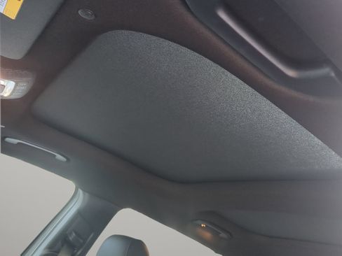 Used 2026 Mercedes-Benz GLB 250 w/ Exclusive Package image 58