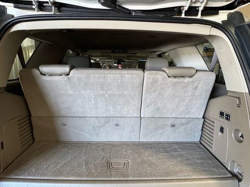 Used 2018 GMC Yukon SLT w/ Premium Edition image 27