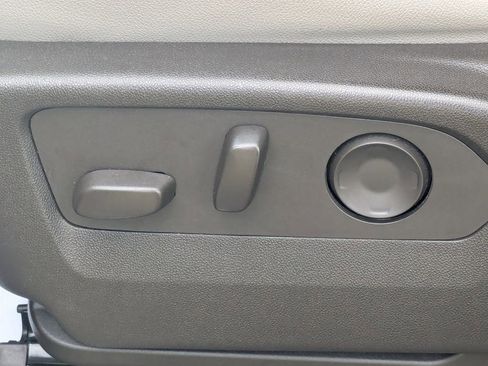 Used 2021 GMC Yukon SLT w/ Rear Media and Nav Package image 7