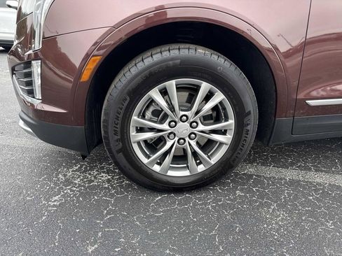 Certified 2022 Cadillac XT5 Premium Luxury image 12