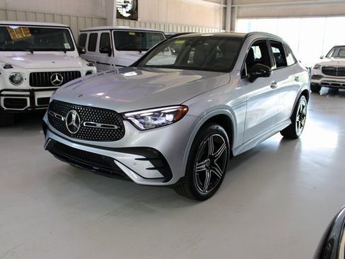 Used 2024 Mercedes-Benz GLC 300 image 42
