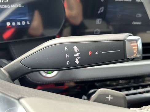 New 2026 Chevrolet Equinox LT image 15