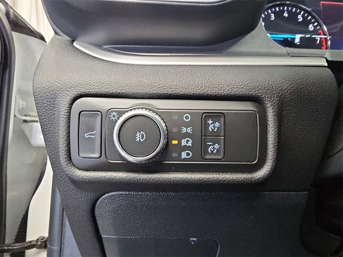 Used 2021 Ford Explorer XLT w/ Equipment Group 202A image 26