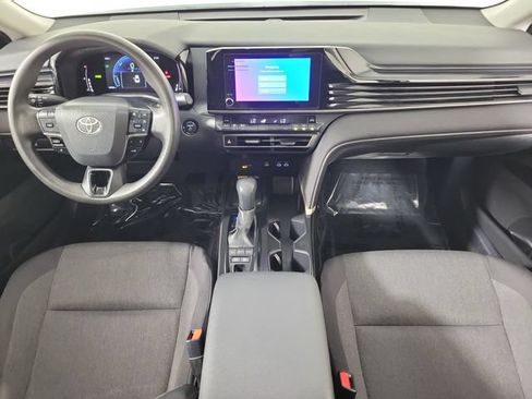 Used 2025 Toyota Camry LE w/ Convenience Package FWD image 16