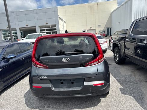 Used 2020 Kia Soul LX FWD image 8