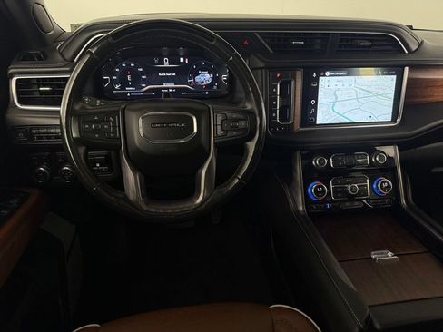 Used 2023 GMC Yukon Denali Ultimate AWD/4WD image 14