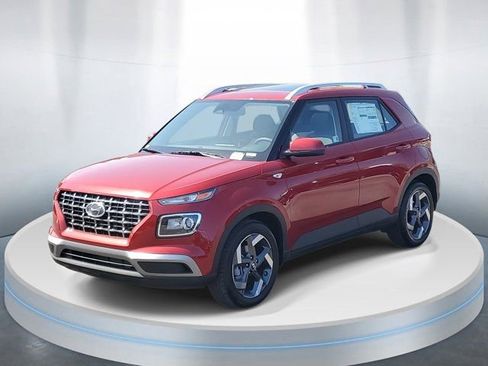 Certified 2025 Hyundai Venue SEL image 2