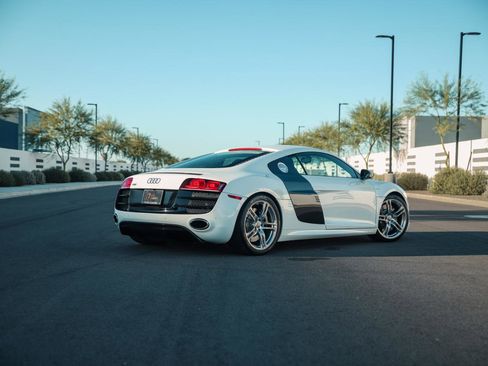 Used 2010 Audi R8 V10 image 28