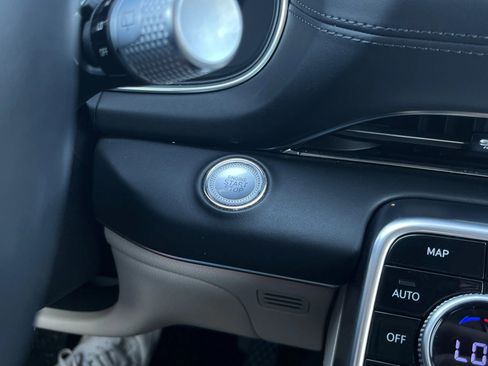 Used 2022 Genesis GV80 3.5T image 26