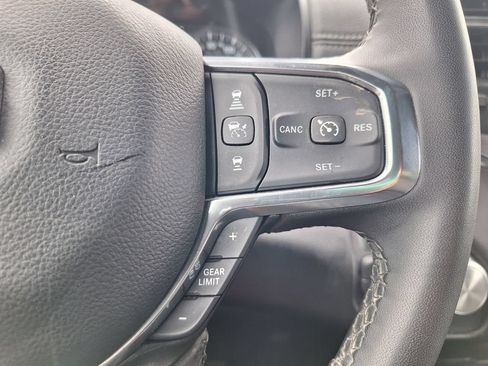 Used 2025 RAM 1500 Laramie AWD/4WD image 14