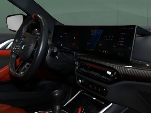 Used 2025 BMW M4 Coupe w/ Executive Package RWD image 39