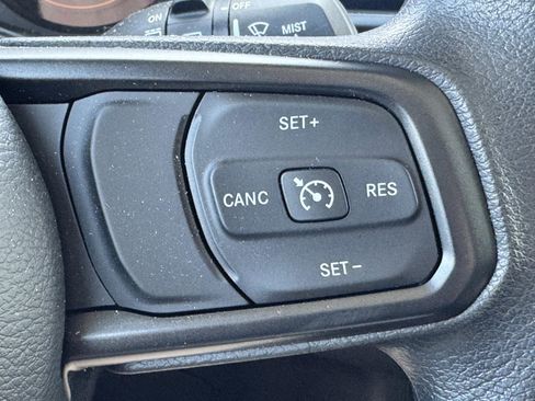 Used 2024 Jeep Wrangler Unlimited Sport AWD/4WD image 12