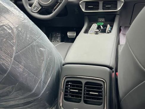 Used 2023 VinFast VF 8 Plus image 72