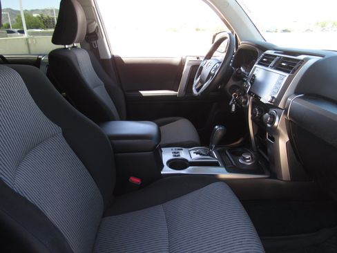 Used 2021 Toyota 4Runner SR5 AWD/4WD image 8