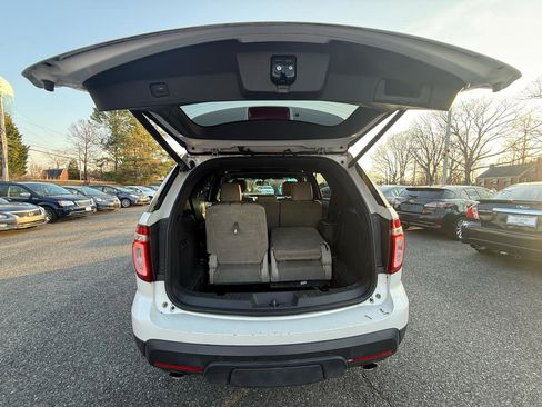 Used 2013 Ford Explorer Limited image 32