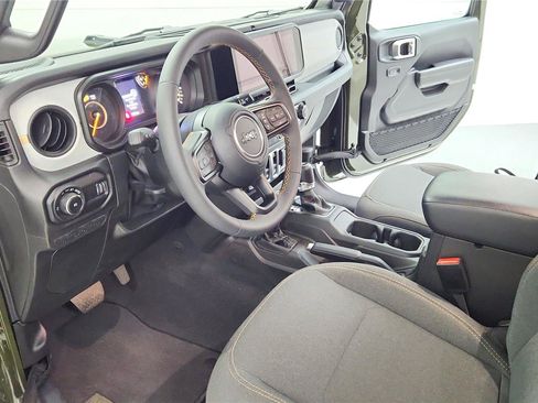 Used 2024 Jeep Wrangler Sport S image 22