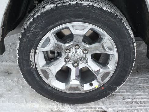 Used 2025 RAM 1500 Big Horn AWD/4WD image 14