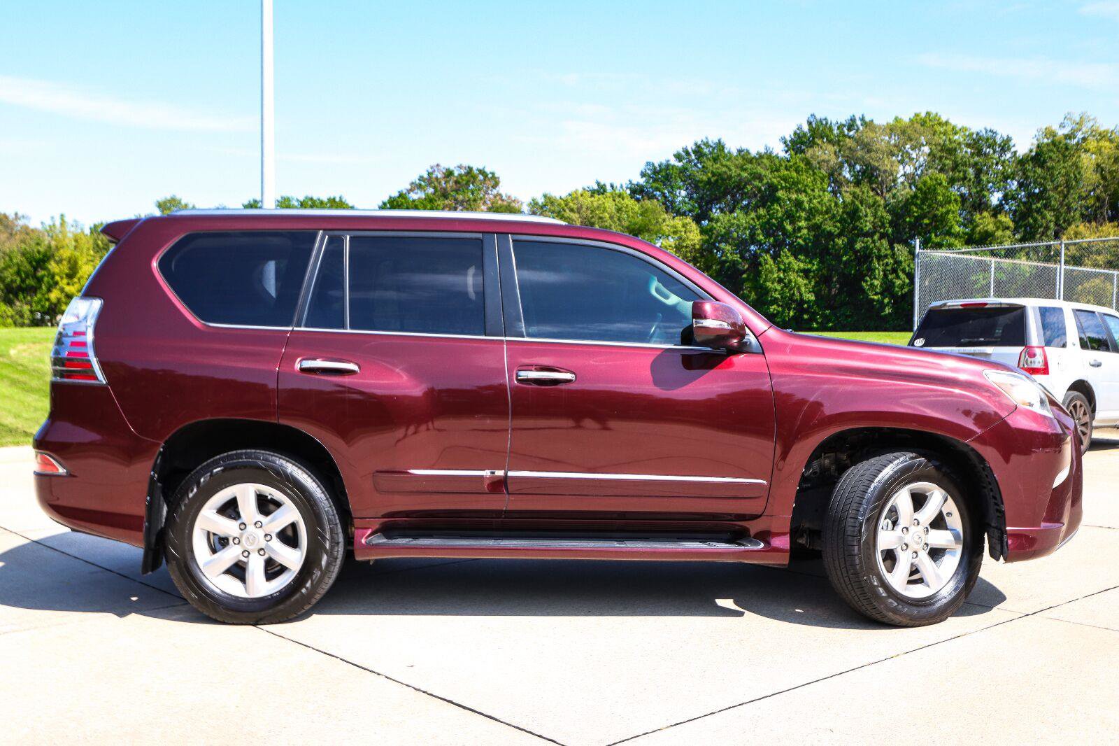 Used 2018 Lexus GX 460 w/ Navigation Package AWD/4WD image 5