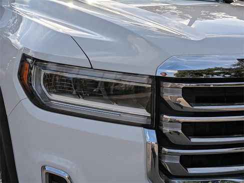 Used 2023 GMC Acadia SLT image 9