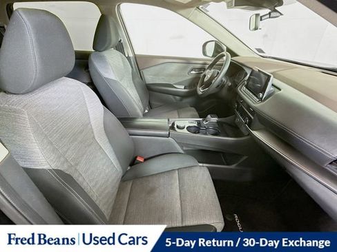 Used 2023 Nissan Rogue SV AWD/4WD image 28