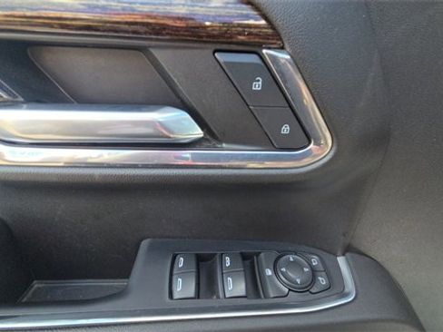 Used 2024 GMC Sierra 1500 Elevation image 29