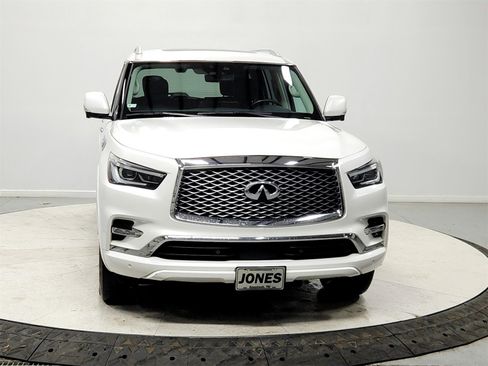 Used 2024 INFINITI QX80 Luxe image 2