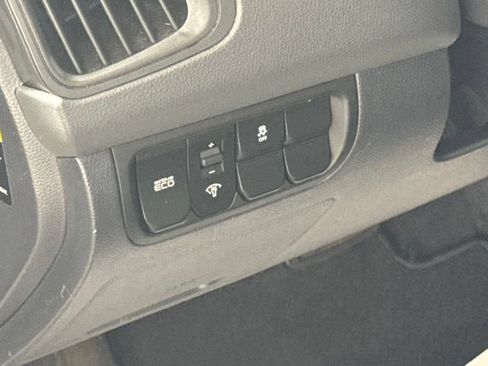 Used 2013 Kia Rio EX FWD image 17