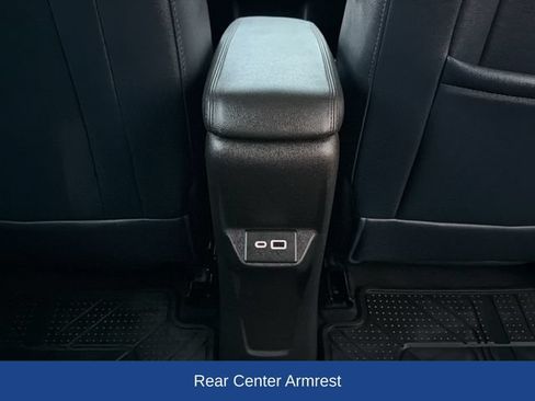 Used 2023 Chevrolet Bolt EUV LT w/ Convenience Package FWD image 25