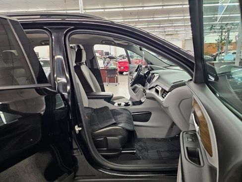 Used 2019 GMC Terrain SLE w/ Driver Convenience Package AWD/4WD image 33